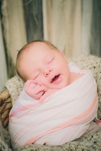 birth-family-newborn-baby-lifestyle-photographers-wausau-area-wisconsin-007