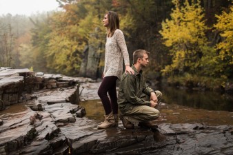 18-central-wi-fall-engagement-photos-james-stokes-photography