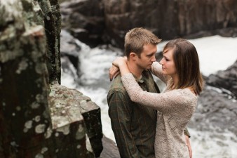 23-central-wi-fall-engagement-photos-james-stokes-photography