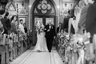 24-Wisconsin-Classic-Country-Club-Catholic-Wedding-James-Stokes-Photography