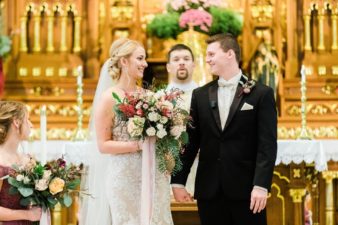 32-Wisconsin-Classic-Country-Club-Catholic-Wedding-James-Stokes-Photography